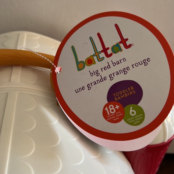 Big red barn foldable 6 pc toys - Picture 2 of 6